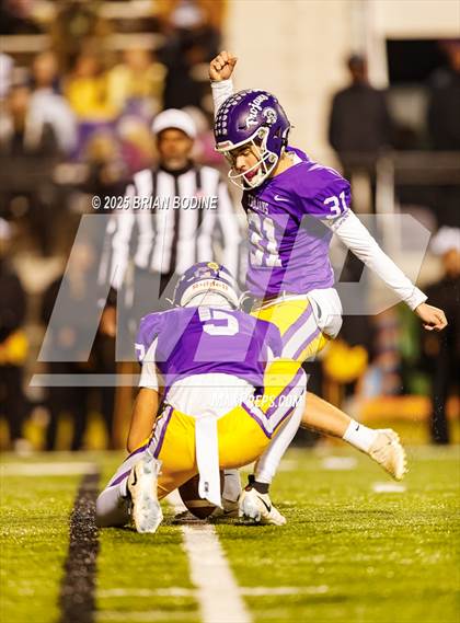 Thumbnail 3 in Northwestern vs Irmo (SCHSL 5A Div 2 Final) photogallery.