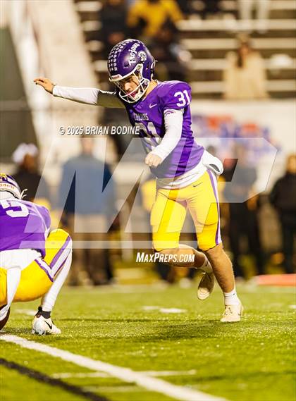 Thumbnail 2 in Northwestern vs Irmo (SCHSL 5A Div 2 Final) photogallery.