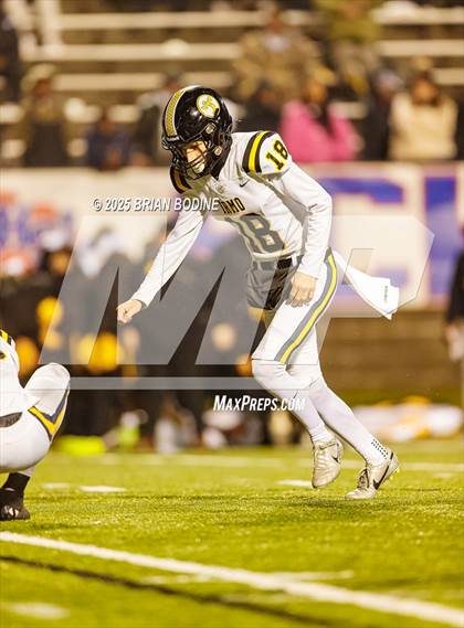 Thumbnail 3 in Northwestern vs Irmo (SCHSL 5A Div 2 Final) photogallery.