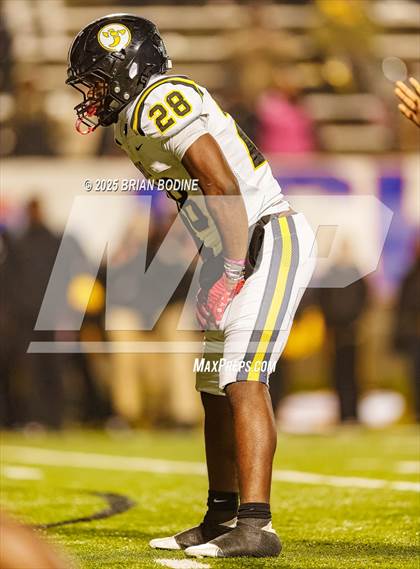 Thumbnail 2 in Northwestern vs Irmo (SCHSL 5A Div 2 Final) photogallery.