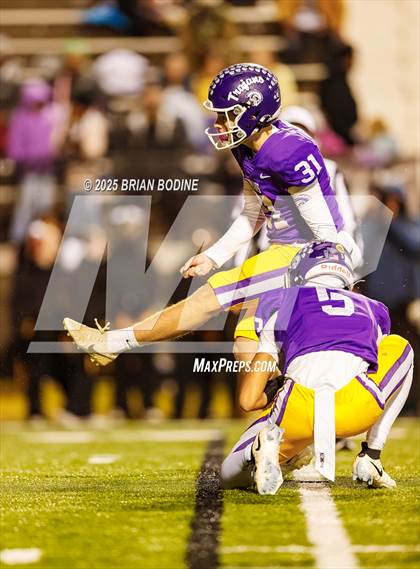 Thumbnail 2 in Northwestern vs Irmo (SCHSL 5A Div 2 Final) photogallery.