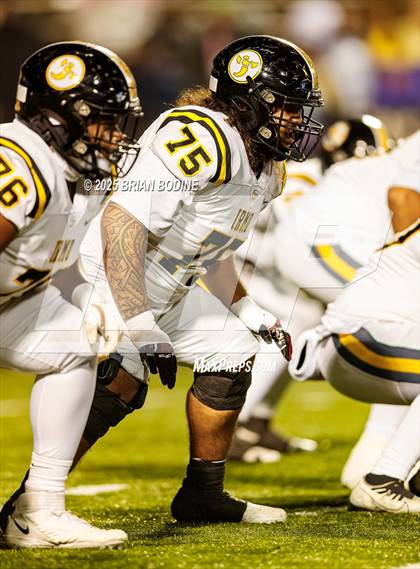 Thumbnail 2 in Northwestern vs Irmo (SCHSL 5A Div 2 Final) photogallery.