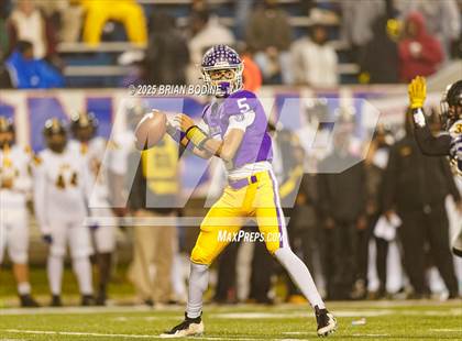 Thumbnail 2 in Northwestern vs Irmo (SCHSL 5A Div 2 Final) photogallery.