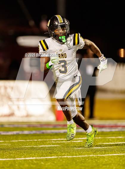 Thumbnail 3 in Northwestern vs Irmo (SCHSL 5A Div 2 Final) photogallery.