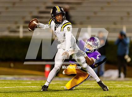 Thumbnail 3 in Northwestern vs Irmo (SCHSL 5A Div 2 Final) photogallery.