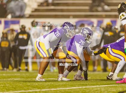 Thumbnail 2 in Northwestern vs Irmo (SCHSL 5A Div 2 Final) photogallery.