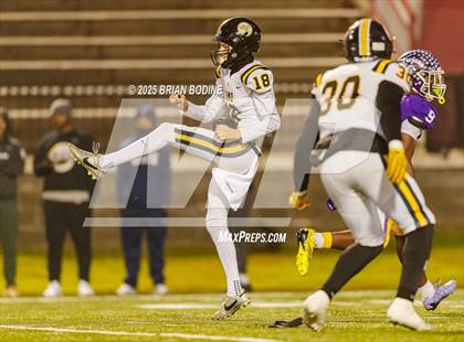 Thumbnail 2 in Northwestern vs Irmo (SCHSL 5A Div 2 Final) photogallery.