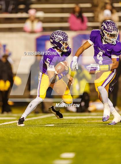 Thumbnail 2 in Northwestern vs Irmo (SCHSL 5A Div 2 Final) photogallery.