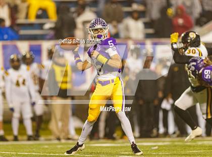 Thumbnail 3 in Northwestern vs Irmo (SCHSL 5A Div 2 Final) photogallery.