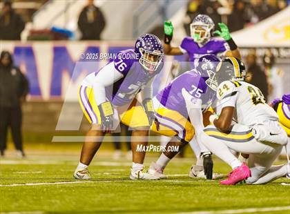 Thumbnail 1 in Northwestern vs Irmo (SCHSL 5A Div 2 Final) photogallery.