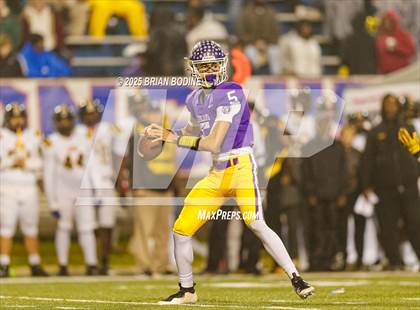 Thumbnail 1 in Northwestern vs Irmo (SCHSL 5A Div 2 Final) photogallery.