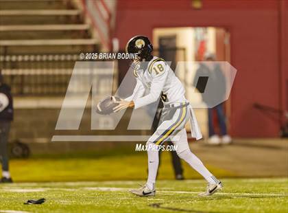 Thumbnail 1 in Northwestern vs Irmo (SCHSL 5A Div 2 Final) photogallery.