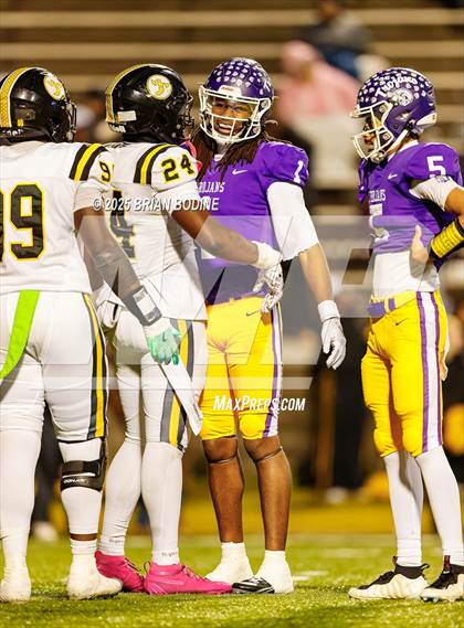 Thumbnail 1 in Northwestern vs Irmo (SCHSL 5A Div 2 Final) photogallery.
