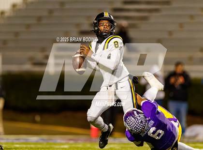 Thumbnail 3 in Northwestern vs Irmo (SCHSL 5A Div 2 Final) photogallery.