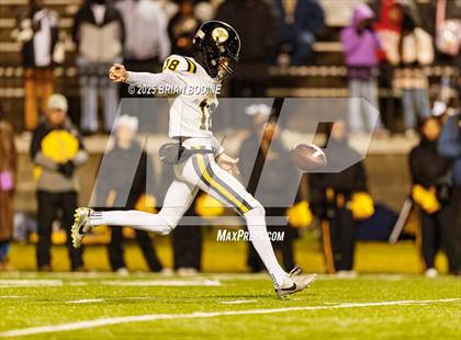 Thumbnail 2 in Northwestern vs Irmo (SCHSL 5A Div 2 Final) photogallery.