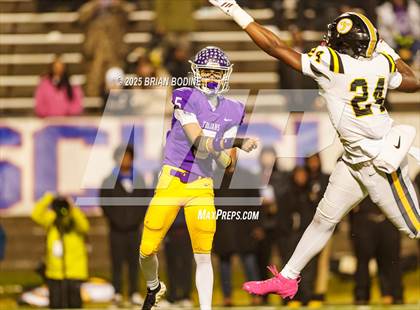 Thumbnail 3 in Northwestern vs Irmo (SCHSL 5A Div 2 Final) photogallery.