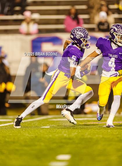Thumbnail 3 in Northwestern vs Irmo (SCHSL 5A Div 2 Final) photogallery.