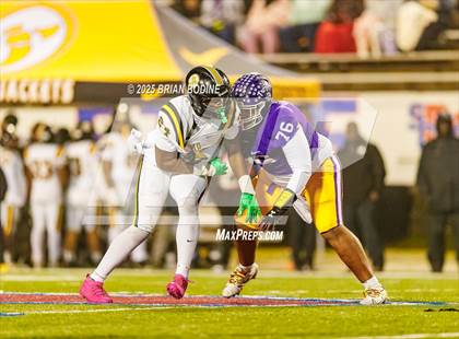 Thumbnail 2 in Northwestern vs Irmo (SCHSL 5A Div 2 Final) photogallery.