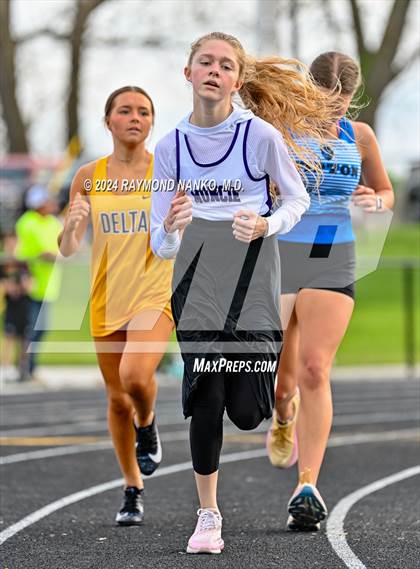 Thumbnail 1 in Muncie Central 3-Way (1600 Meter)  photogallery.