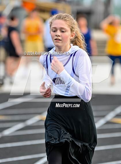Thumbnail 3 in Muncie Central 3-Way (1600 Meter)  photogallery.