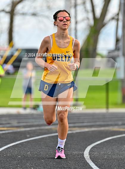 Thumbnail 1 in Muncie Central 3-Way (1600 Meter)  photogallery.
