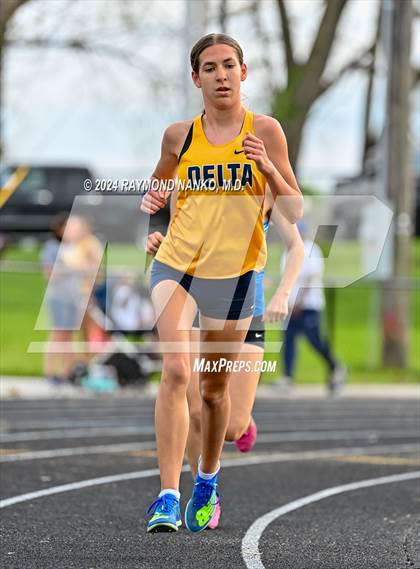 Thumbnail 2 in Muncie Central 3-Way (1600 Meter)  photogallery.