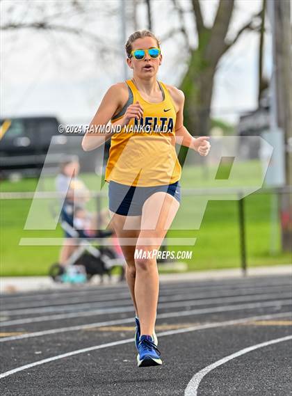 Thumbnail 3 in Muncie Central 3-Way (1600 Meter)  photogallery.