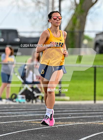 Thumbnail 3 in Muncie Central 3-Way (1600 Meter)  photogallery.