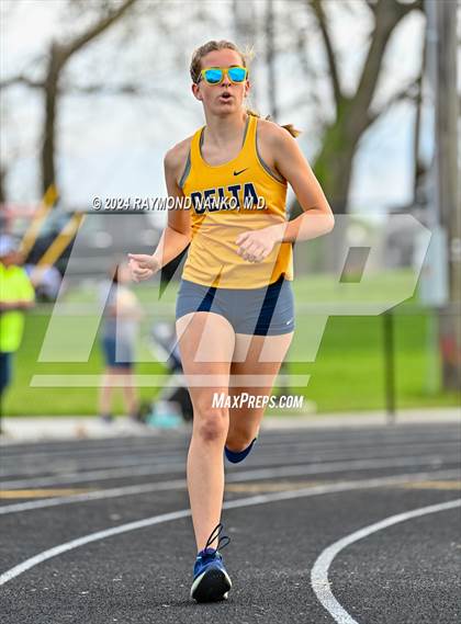 Thumbnail 2 in Muncie Central 3-Way (1600 Meter)  photogallery.
