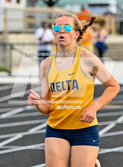 Thumbnail 2 in Muncie Central 3-Way (1600 Meter)  photogallery.