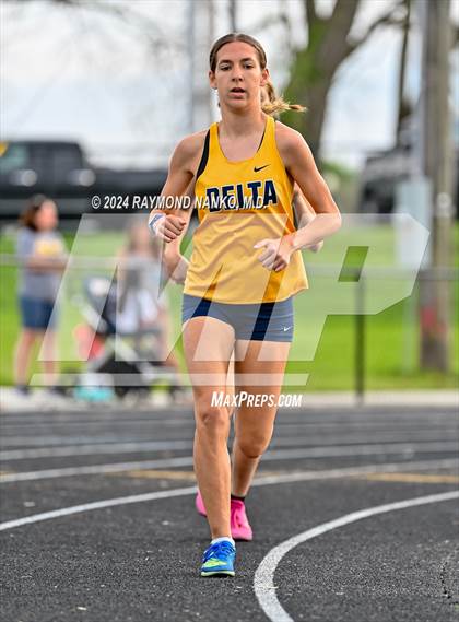 Thumbnail 1 in Muncie Central 3-Way (1600 Meter)  photogallery.
