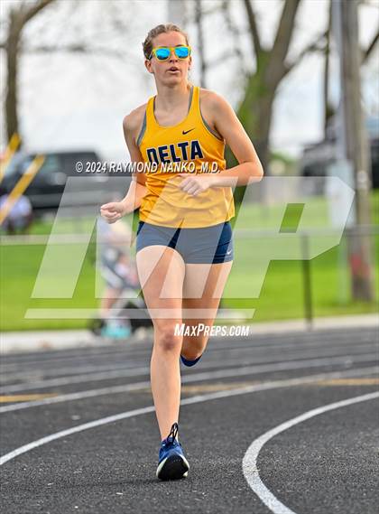 Thumbnail 1 in Muncie Central 3-Way (1600 Meter)  photogallery.