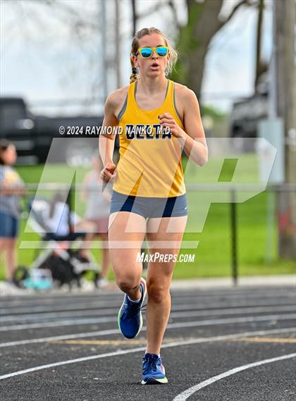 Thumbnail 2 in Muncie Central 3-Way (1600 Meter)  photogallery.