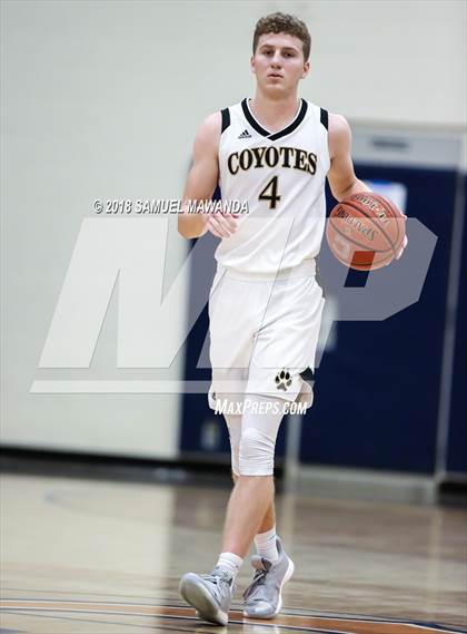 Thumbnail 1 in Calabasas vs Oak Park (4th Annual West Valley Thanksgiving Tip-Off Classic) photogallery.