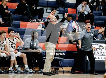 Thumbnail 1 in Calabasas vs Oak Park (4th Annual West Valley Thanksgiving Tip-Off Classic) photogallery.