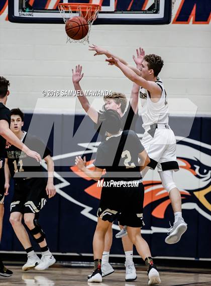 Thumbnail 3 in Calabasas vs Oak Park (4th Annual West Valley Thanksgiving Tip-Off Classic) photogallery.