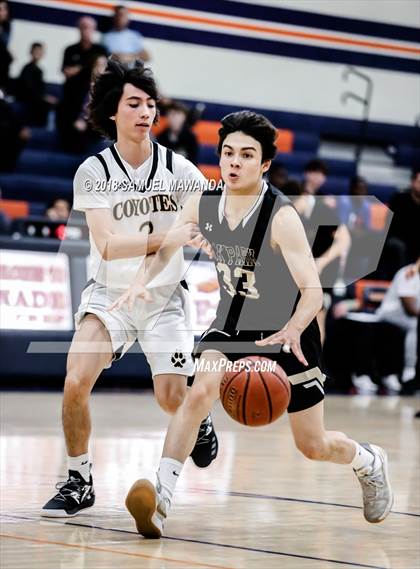 Thumbnail 3 in Calabasas vs Oak Park (4th Annual West Valley Thanksgiving Tip-Off Classic) photogallery.