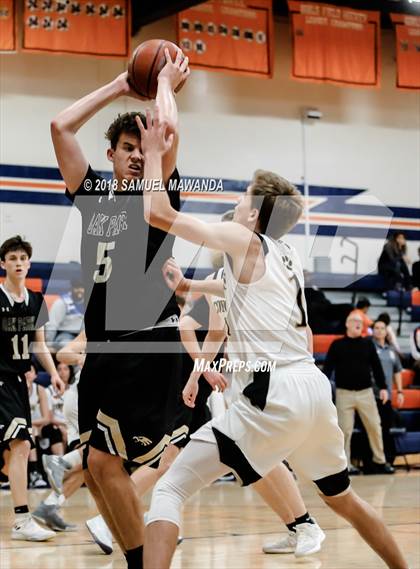 Thumbnail 1 in Calabasas vs Oak Park (4th Annual West Valley Thanksgiving Tip-Off Classic) photogallery.