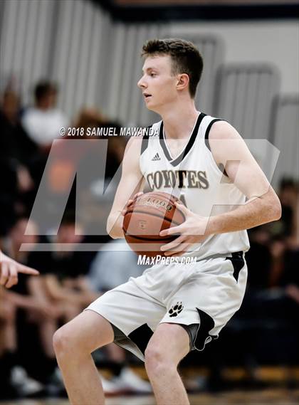 Thumbnail 1 in Calabasas vs Oak Park (4th Annual West Valley Thanksgiving Tip-Off Classic) photogallery.