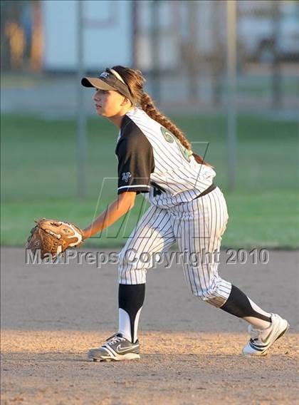Thumbnail 1 in Casa Roble vs. Rodriguez (CIF SJS D3 Final - Game 2) photogallery.
