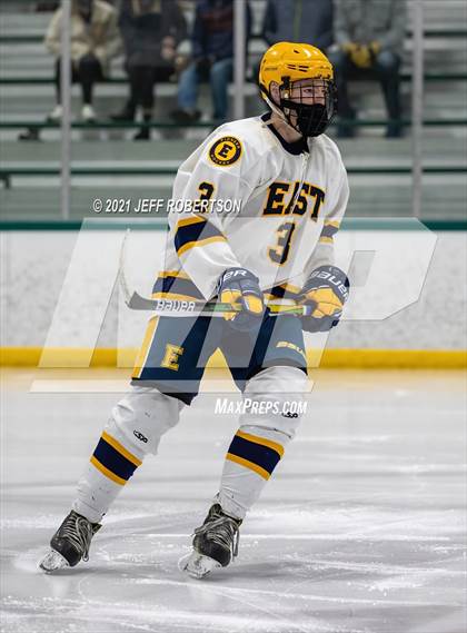 Thumbnail 2 in East Grand Rapids vs. Forest Hills Central (Division 3 Regional 2nd Round Playoff) photogallery.