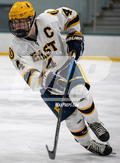 Thumbnail 3 in East Grand Rapids vs. Forest Hills Central (Division 3 Regional 2nd Round Playoff) photogallery.