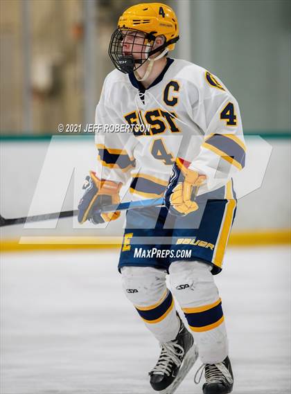 Thumbnail 2 in East Grand Rapids vs. Forest Hills Central (Division 3 Regional 2nd Round Playoff) photogallery.