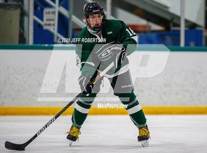 Thumbnail 2 in East Grand Rapids vs. Forest Hills Central (Division 3 Regional 2nd Round Playoff) photogallery.