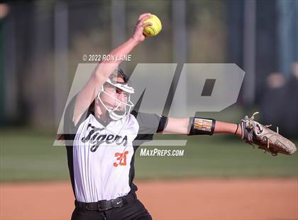 Thumbnail 2 in Norman @ Mustang photogallery.