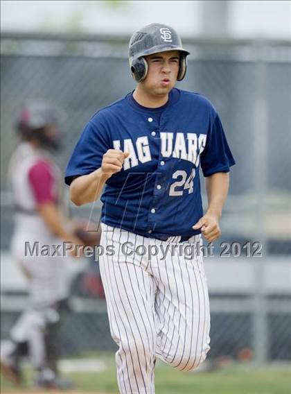 Thumbnail 2 in Roosevelt vs South East  photogallery.