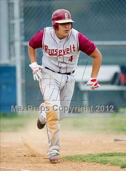 Thumbnail 3 in Roosevelt vs South East  photogallery.