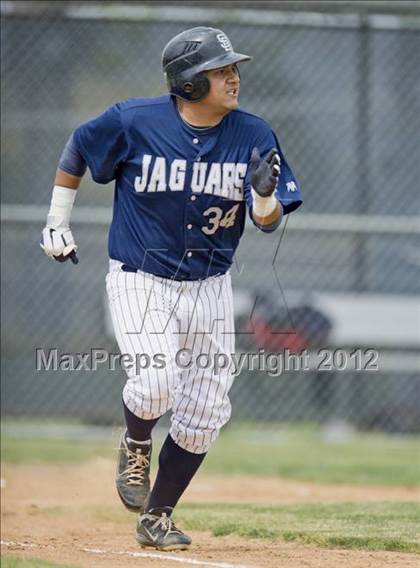 Thumbnail 3 in Roosevelt vs South East  photogallery.