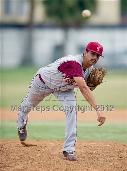 Thumbnail 2 in Roosevelt vs South East  photogallery.