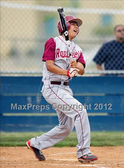 Thumbnail 3 in Roosevelt vs South East  photogallery.